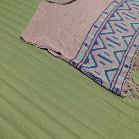 Red Camel woven knit poncho size M EUC - Picture 2 of 10